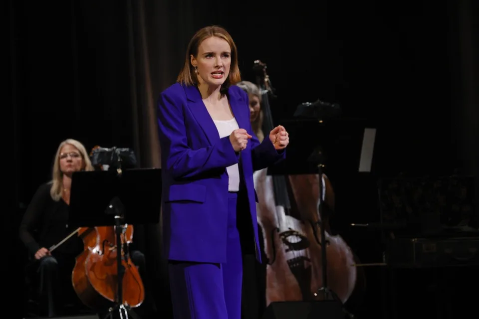 Anna O'Byrne performing Becoming Eliza on stage